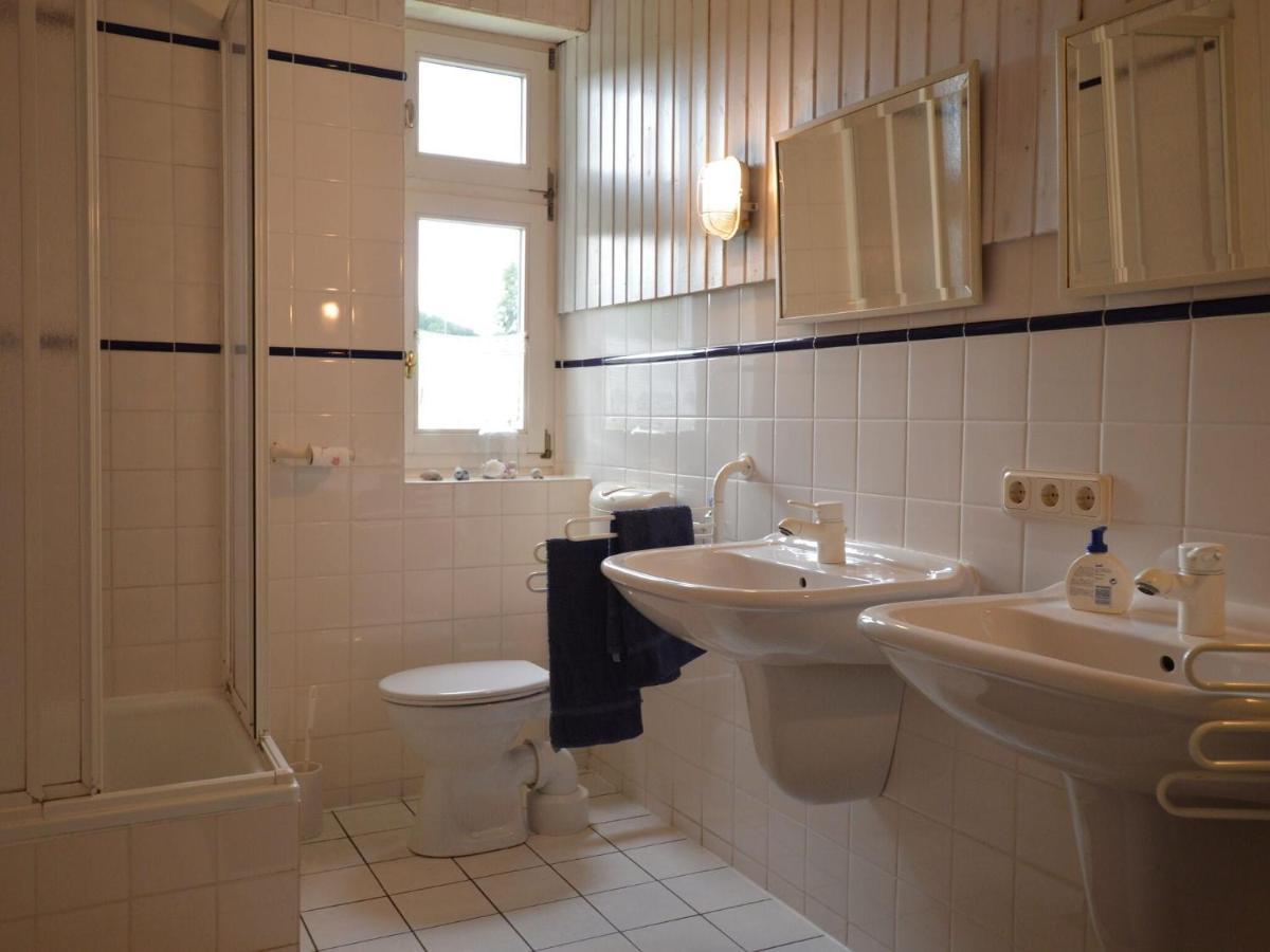 Cozy Holiday Home In Neuendorf With Garden Exteriör bild